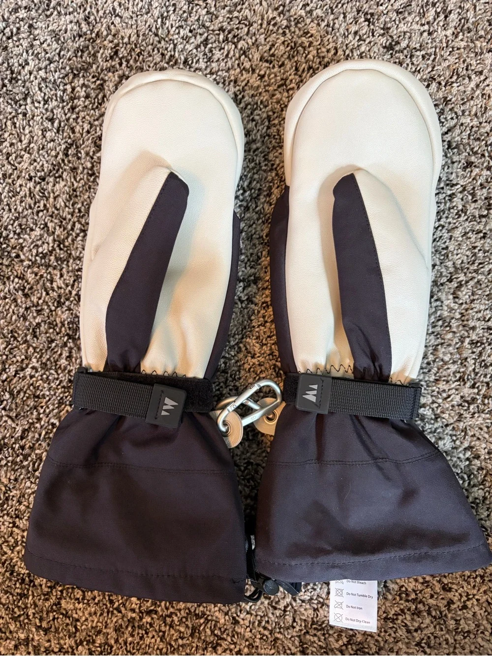 Chopper Mill Mittens Size 8